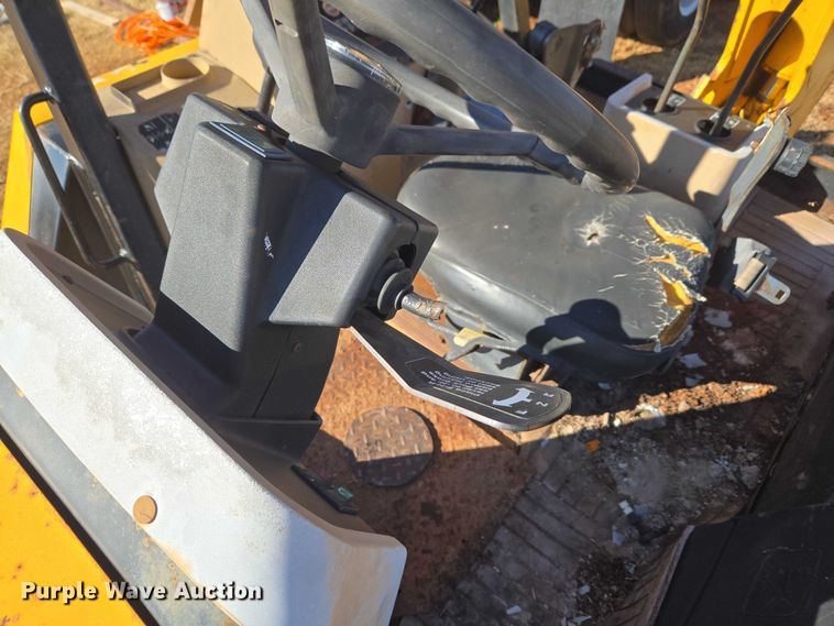 image for item ET1159 1991 John Deere 310D backhoe