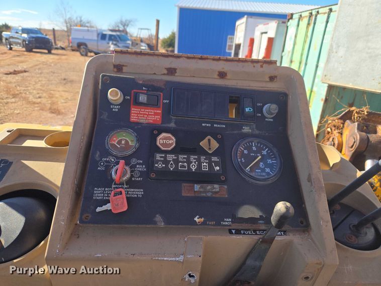 image for item ET1159 1991 John Deere 310D backhoe