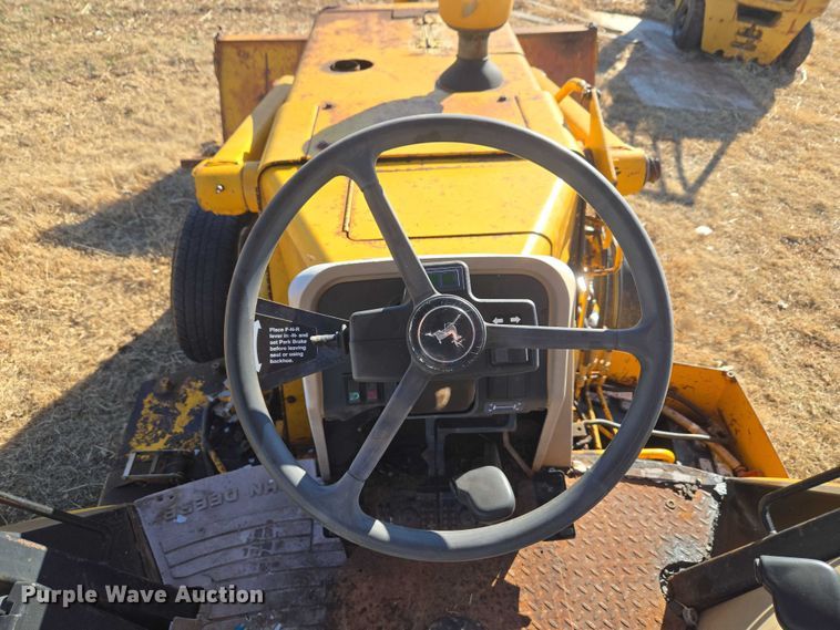 image for item ET1159 1991 John Deere 310D backhoe