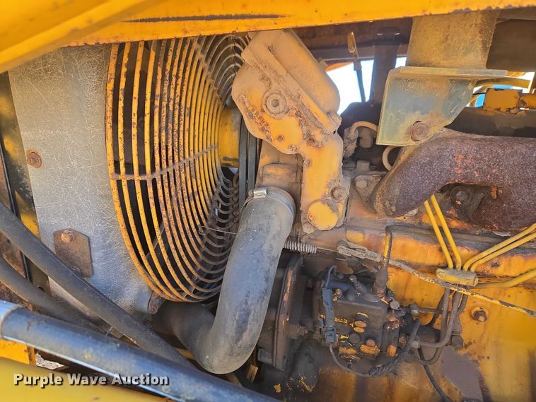 image for item ET1159 1991 John Deere 310D backhoe