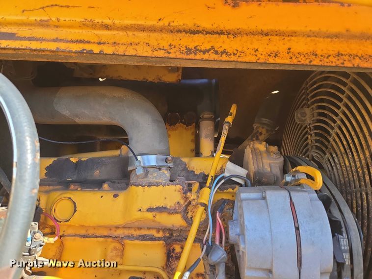 image for item ET1159 1991 John Deere 310D backhoe