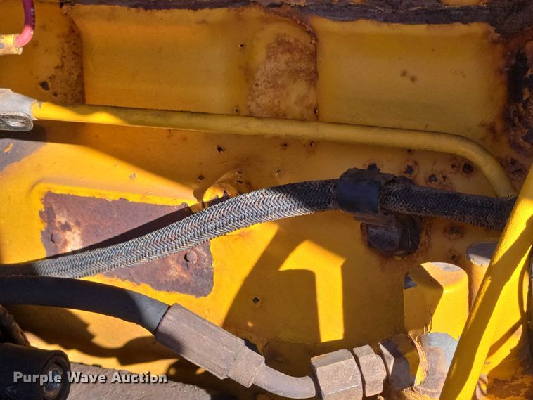 image for item ET1159 1991 John Deere 310D backhoe