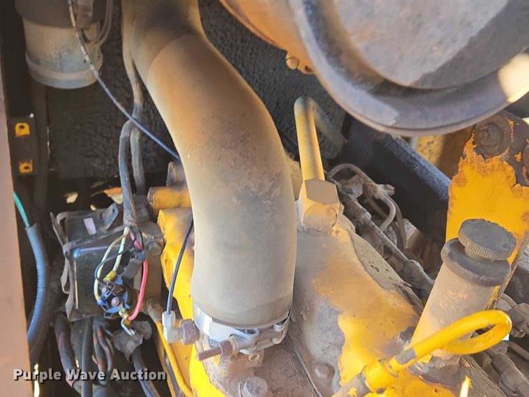 image for item ET1159 1991 John Deere 310D backhoe