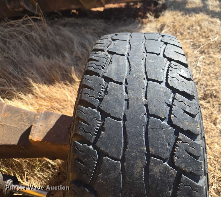 image for item ET1159 1991 John Deere 310D backhoe