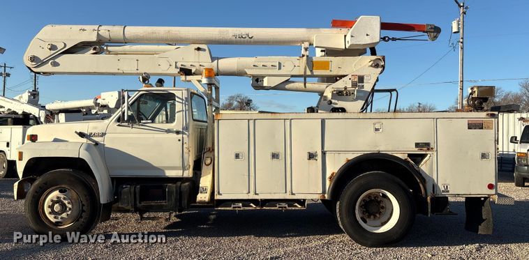 image for item ET4102 1994 Ford F700 bucket truck