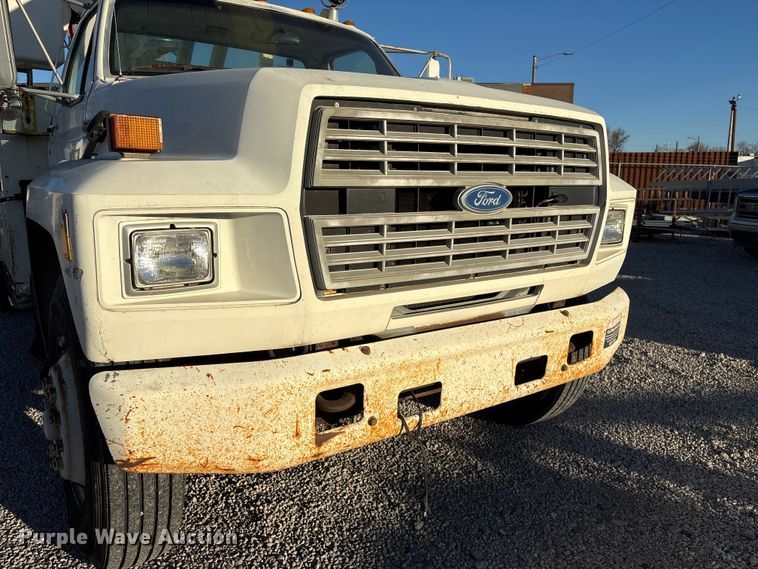 image for item ET4102 1994 Ford F700 bucket truck