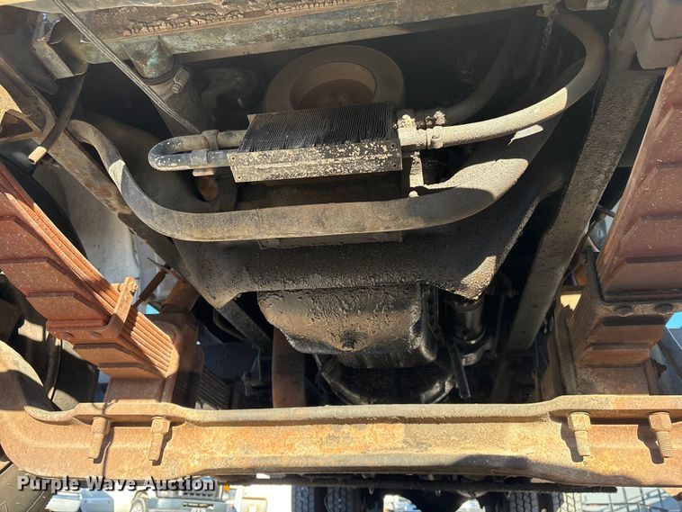 image for item ET4102 1994 Ford F700 bucket truck