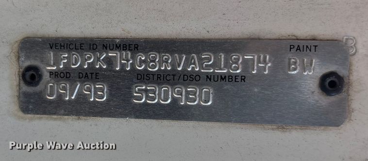 image for item ET4102 1994 Ford F700 bucket truck