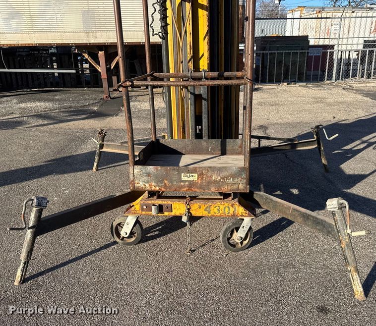 image for item ET4105 Bil-Jax Cougar vertical lift