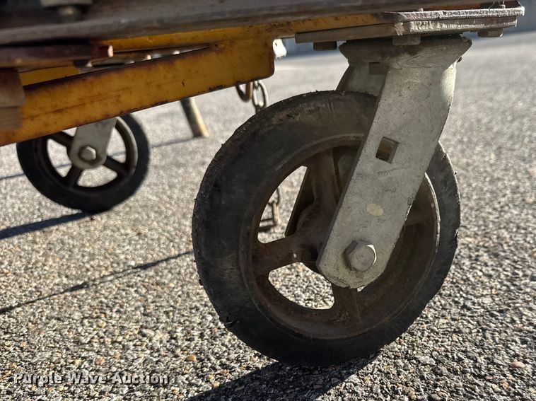 image for item ET4105 Bil-Jax Cougar vertical lift