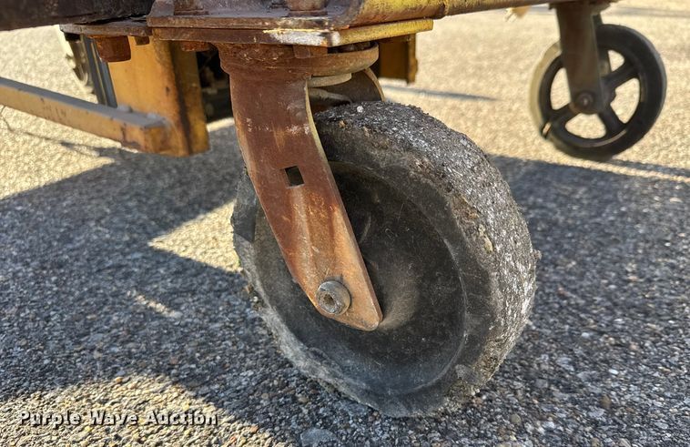 image for item ET4105 Bil-Jax Cougar vertical lift