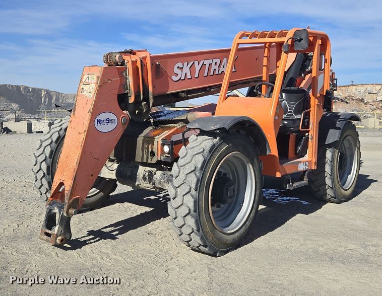 image for item ET5429 2015 JLG 8042 telehandler