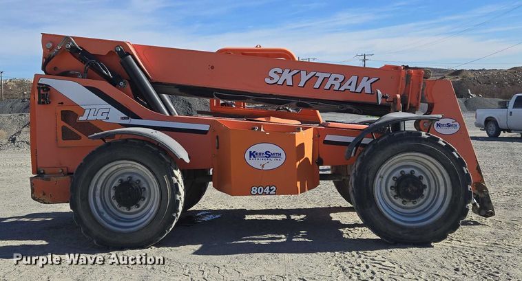 image for item ET5429 2015 JLG 8042 telehandler