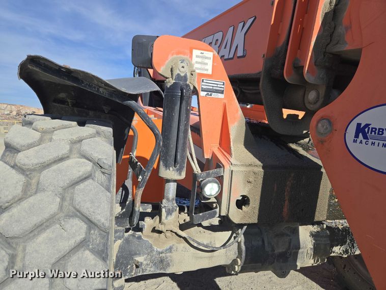 image for item ET5429 2015 JLG 8042 telehandler