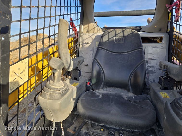 image for item ET5434 2016 Caterpillar 259D tracked skid steer loader