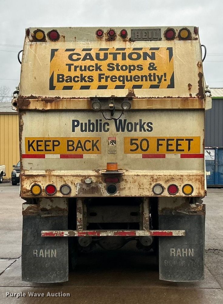 image for item ET6842 2009 International 7400 SBA refuse truck