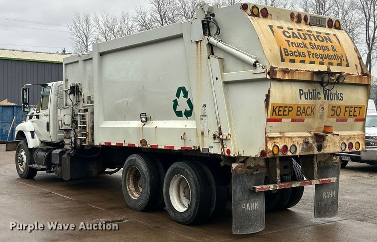image for item ET6842 2009 International 7400 SBA refuse truck