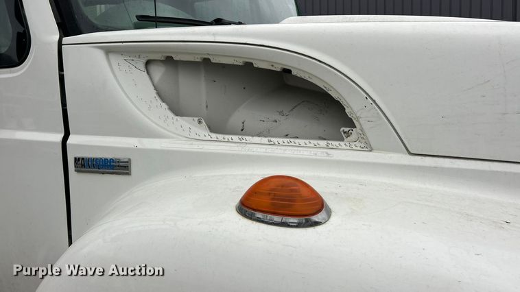 image for item ET6842 2009 International 7400 SBA refuse truck