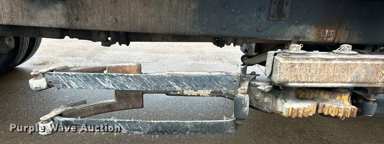 image for item ET6842 2009 International 7400 SBA refuse truck