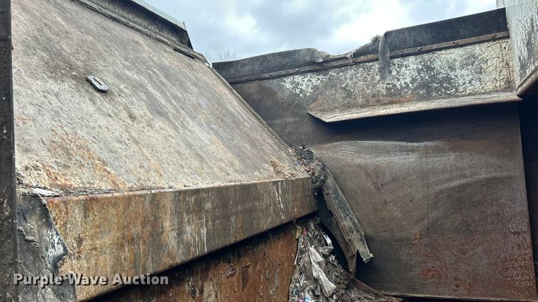 image for item ET6842 2009 International 7400 SBA refuse truck