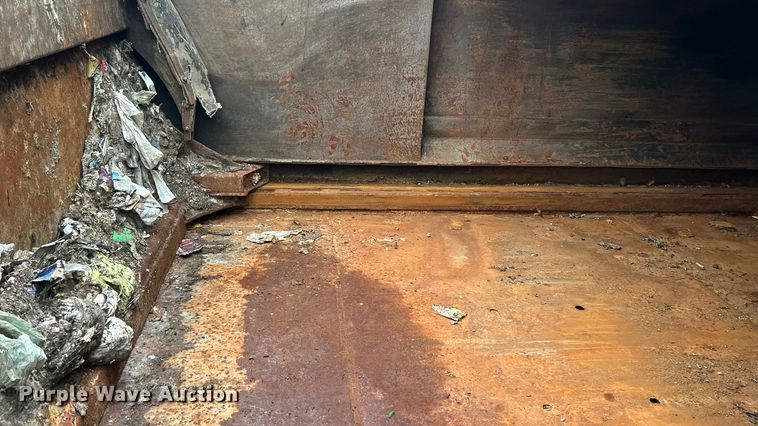 image for item ET6842 2009 International 7400 SBA refuse truck