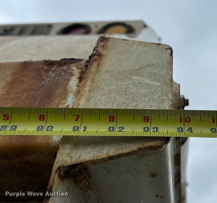 image for item ET6842 2009 International 7400 SBA refuse truck