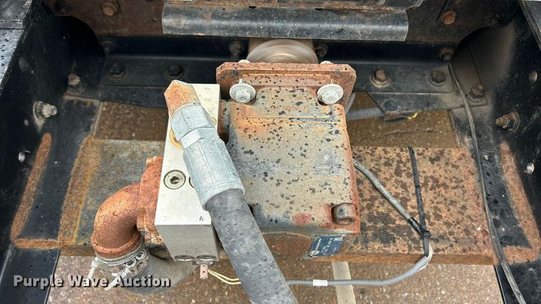 image for item ET6842 2009 International 7400 SBA refuse truck