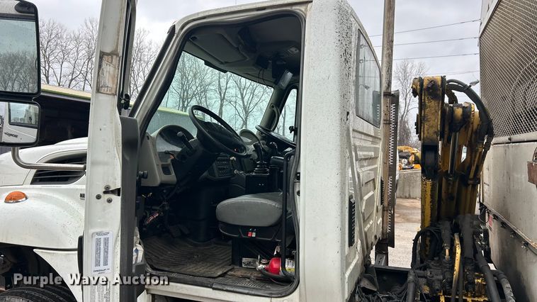 image for item ET6842 2009 International 7400 SBA refuse truck