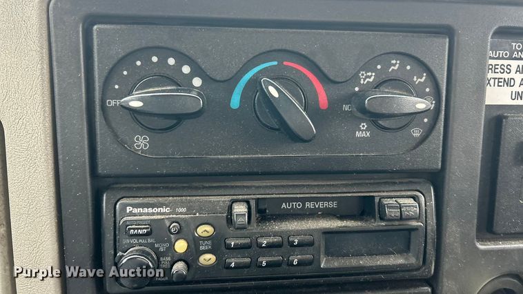 image for item ET6842 2009 International 7400 SBA refuse truck