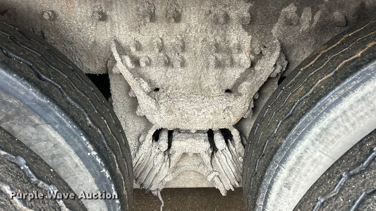 image for item ET6842 2009 International 7400 SBA refuse truck