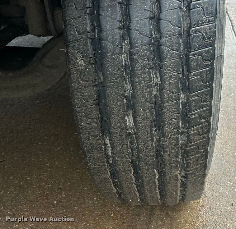 image for item ET6842 2009 International 7400 SBA refuse truck