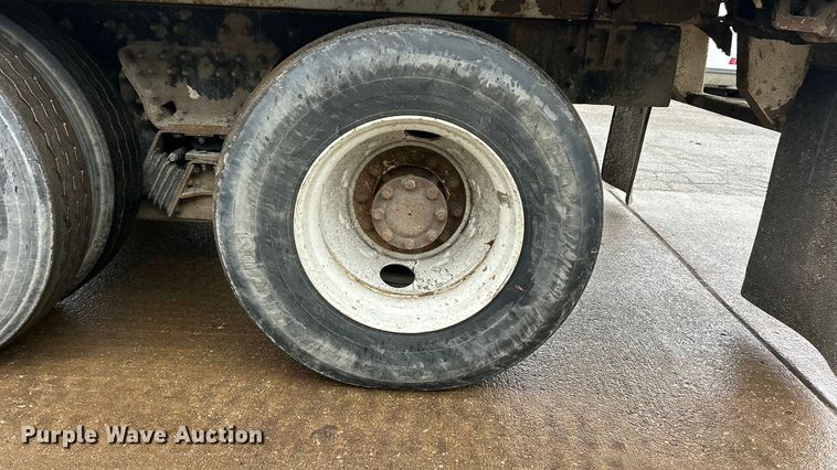 image for item ET6842 2009 International 7400 SBA refuse truck