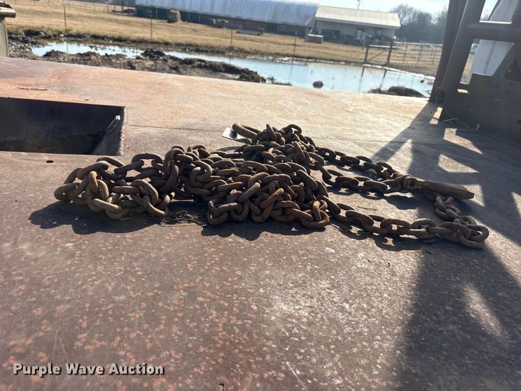 image for item ET7481 2000 Chevrolet C7500 winch truck