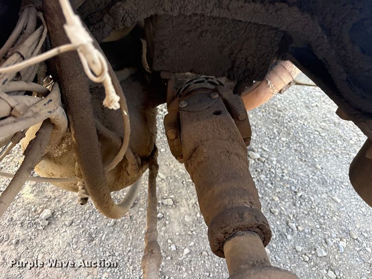 image for item ET7482 2000 International 4900 Dump truck