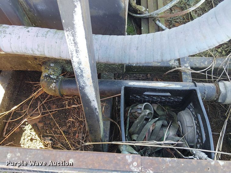 image for item EU0194 Fuel & lube tank