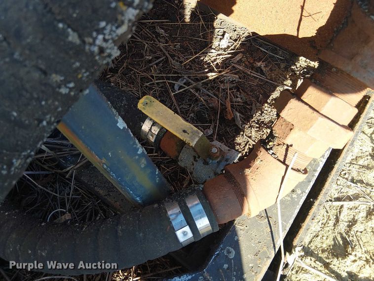 image for item EU0194 Fuel & lube tank