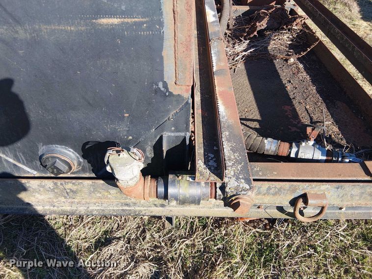 image for item EU0194 Fuel & lube tank