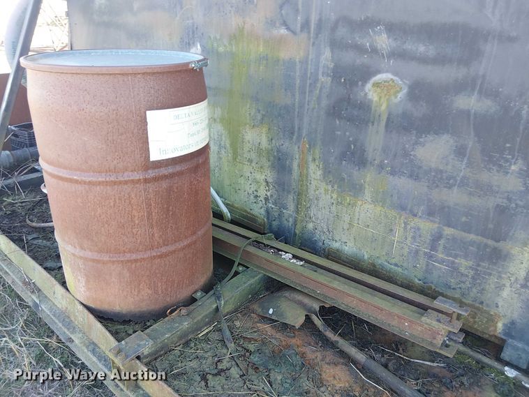 image for item EU0194 Fuel & lube tank