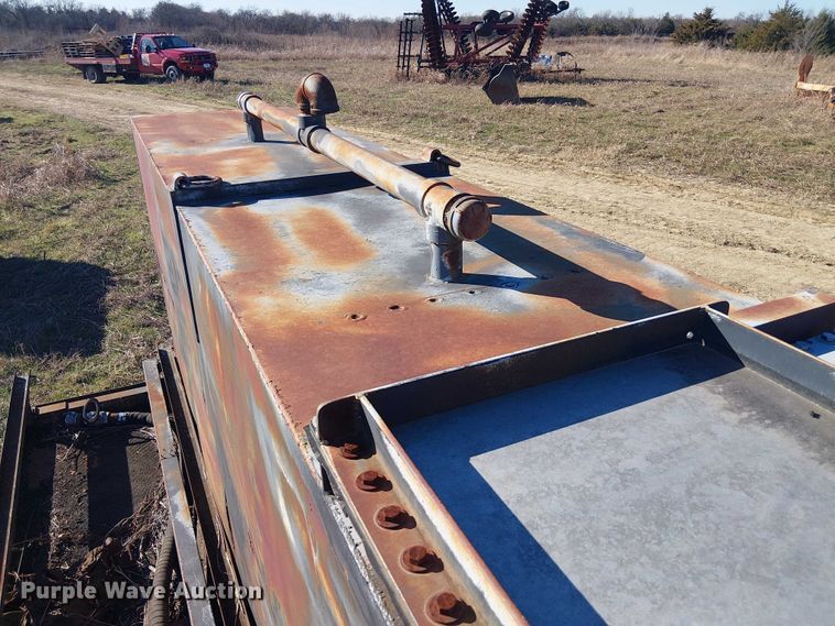 image for item EU0194 Fuel & lube tank