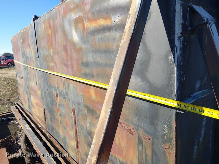 image for item EU0194 Fuel & lube tank