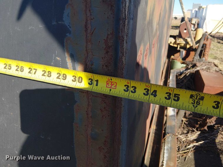 image for item EU0194 Fuel & lube tank