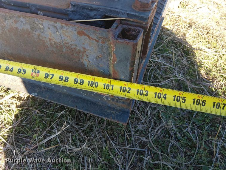 image for item EU0194 Fuel & lube tank