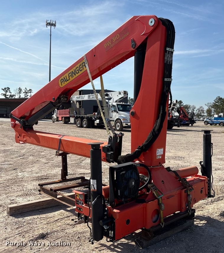 image for item EU7132 2018 Palfinger PW 310 knuckle boom crane