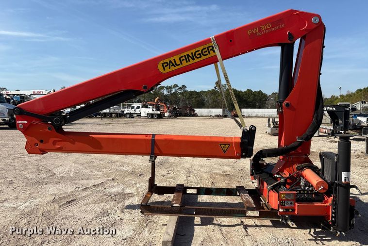 image for item EU7132 2018 Palfinger PW 310 knuckle boom crane