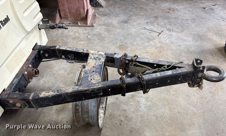 image for item EU7151 2011 Doosan P185WJD-T4I air compressor