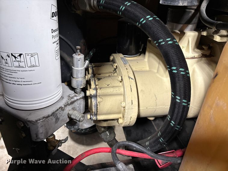 image for item EU7151 2011 Doosan P185WJD-T4I air compressor