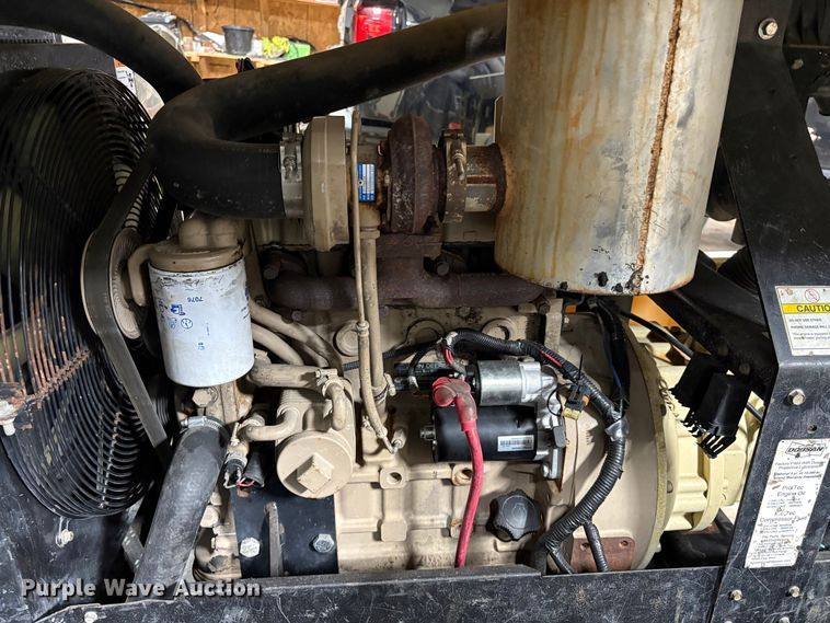 image for item EU7151 2011 Doosan P185WJD-T4I air compressor