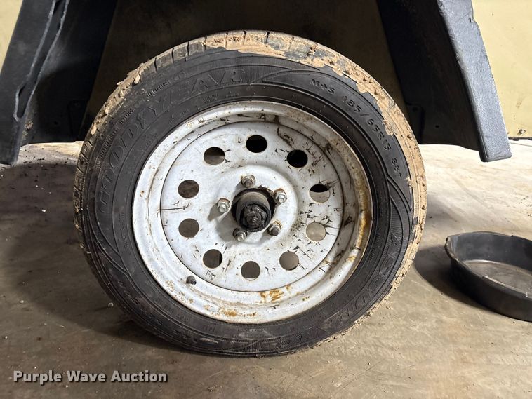 image for item EU7151 2011 Doosan P185WJD-T4I air compressor