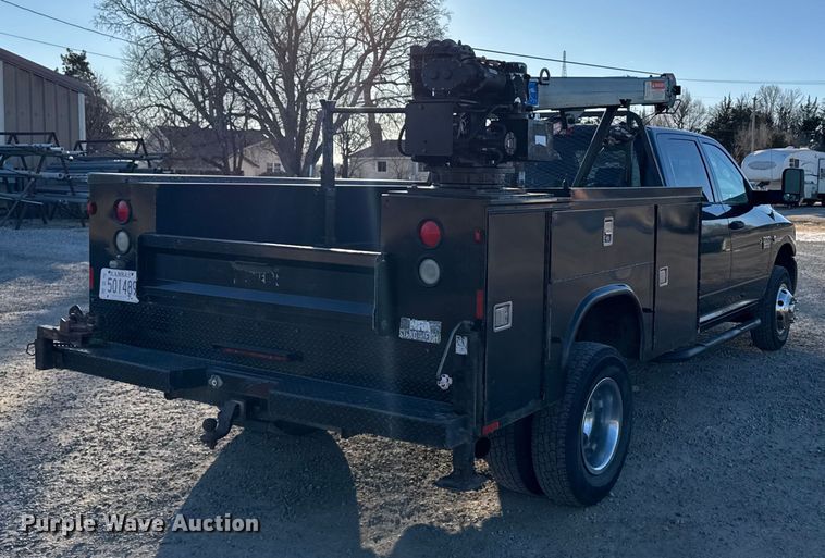 image for item FB0532 2010 Dodge Ram 3500 Crew Cab utility bed pickup truck