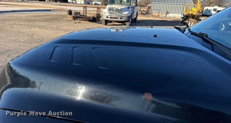 image for item FB0532 2010 Dodge Ram 3500 Crew Cab utility bed pickup truck